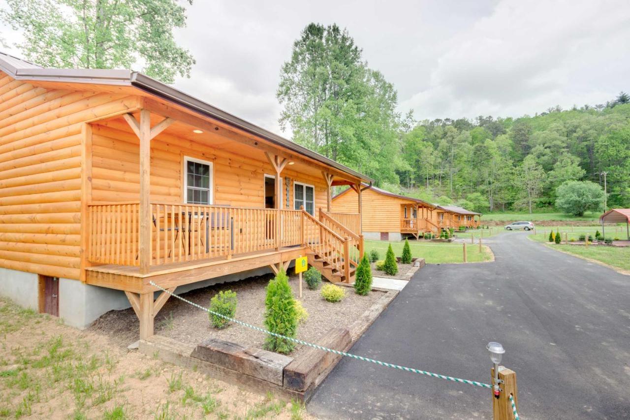 Bears Den Cabin With Porch About 5 Mi To Bryson City! Exterior foto